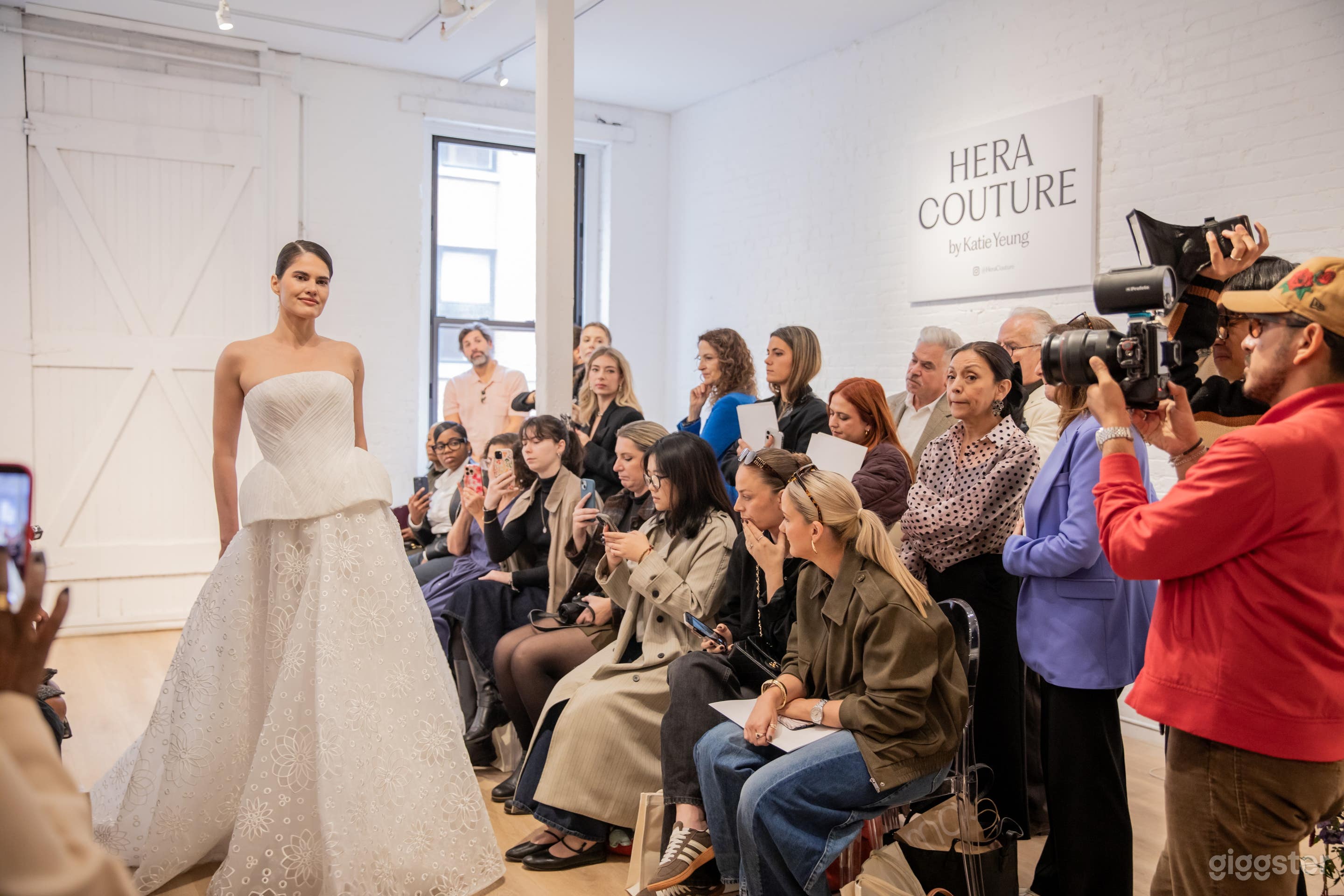 Elegant, Adaptable Loft for Pop-Ups, Showrooms &amp; Creativ Photo 1