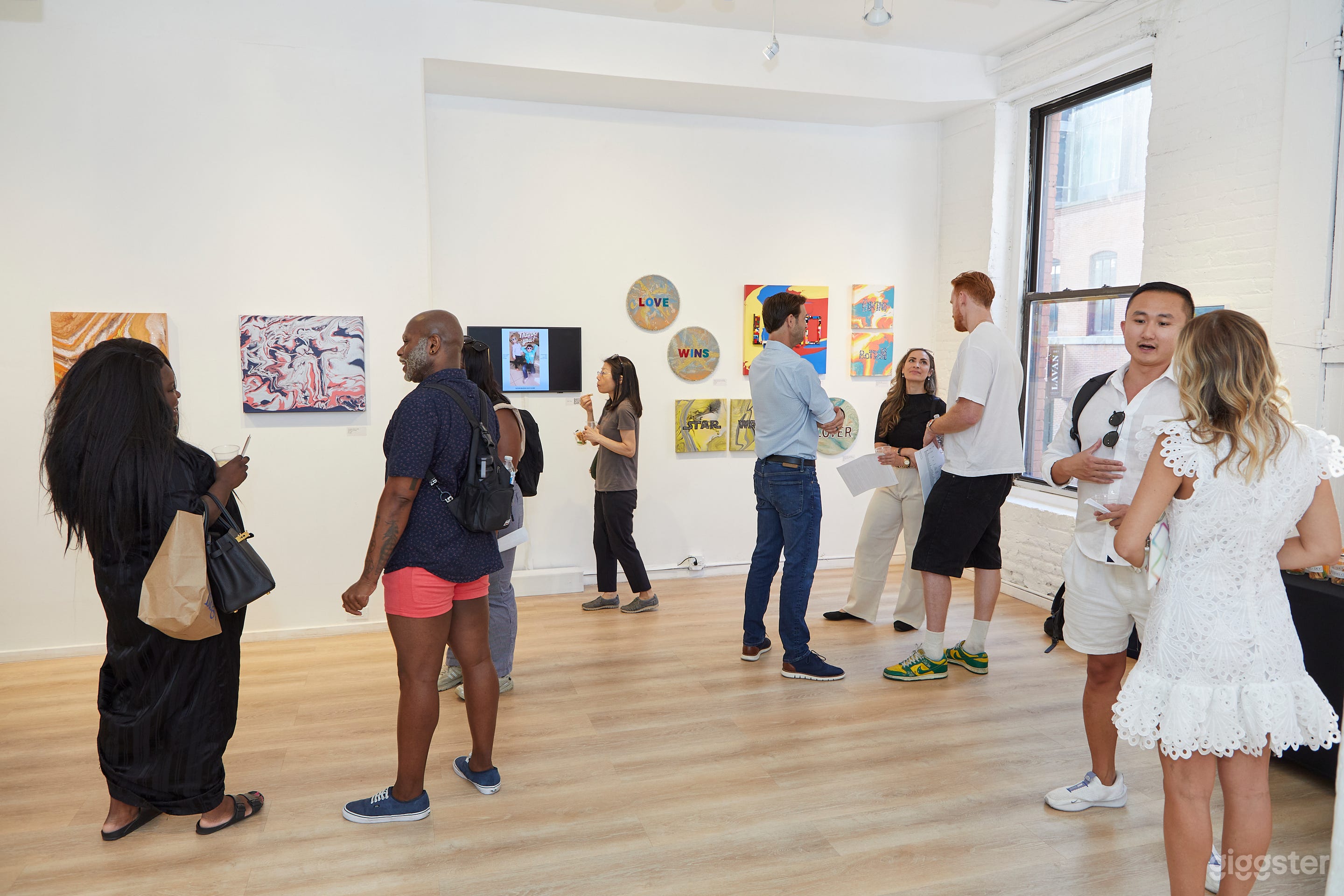 Elegant, Adaptable Loft for Pop-Ups, Showrooms &amp; Creativ Photo 4