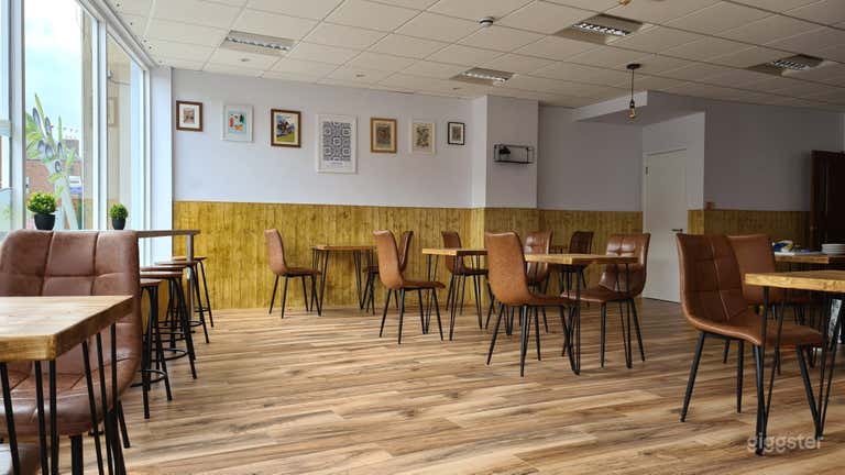  Modern Coffee Shop With Warm Vibe 