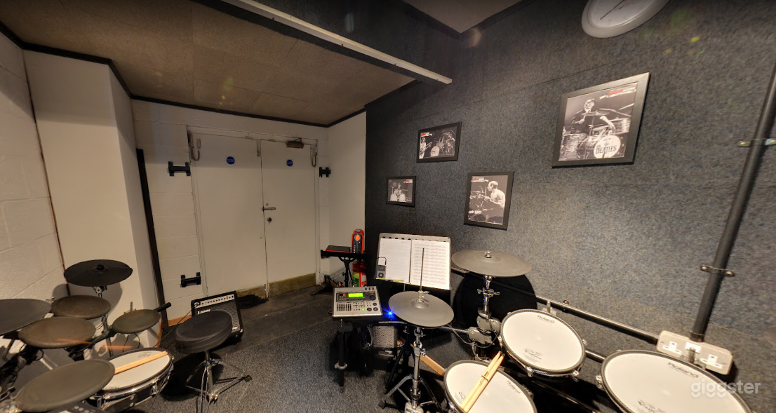 Music Room 9 in Birmingham Photo 4