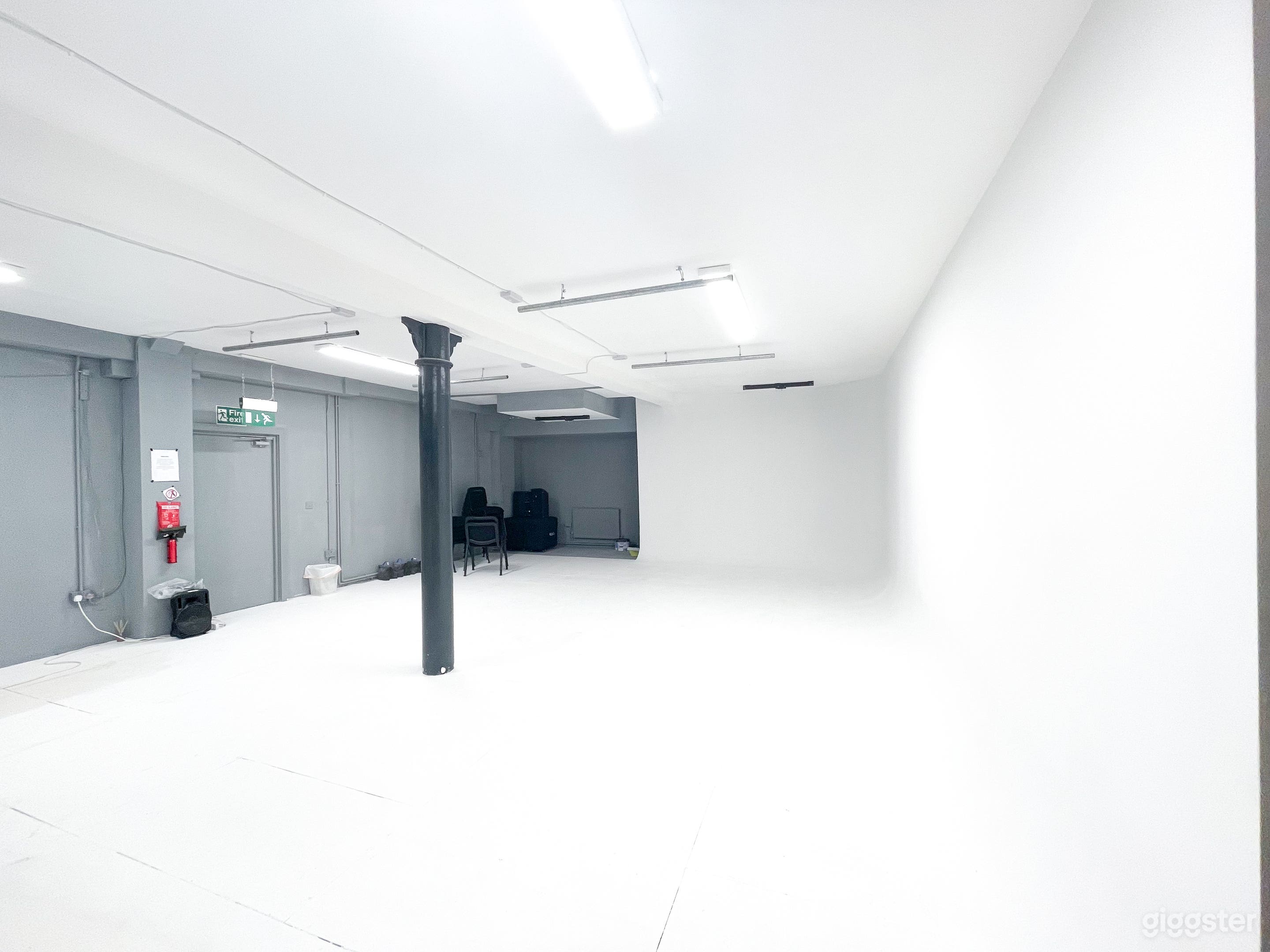 Basement Studio Photo 1