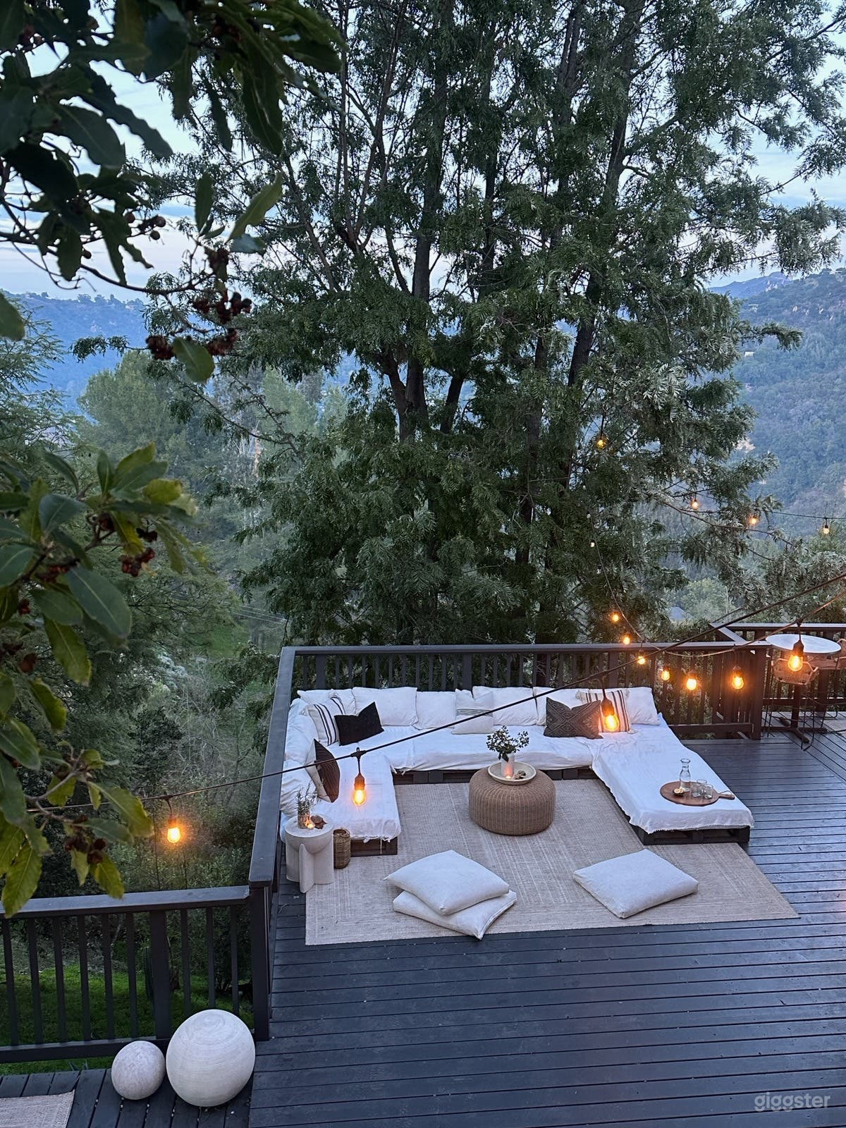 Treetops Spa Retreat with Sweeping Canyon Views Photo 2