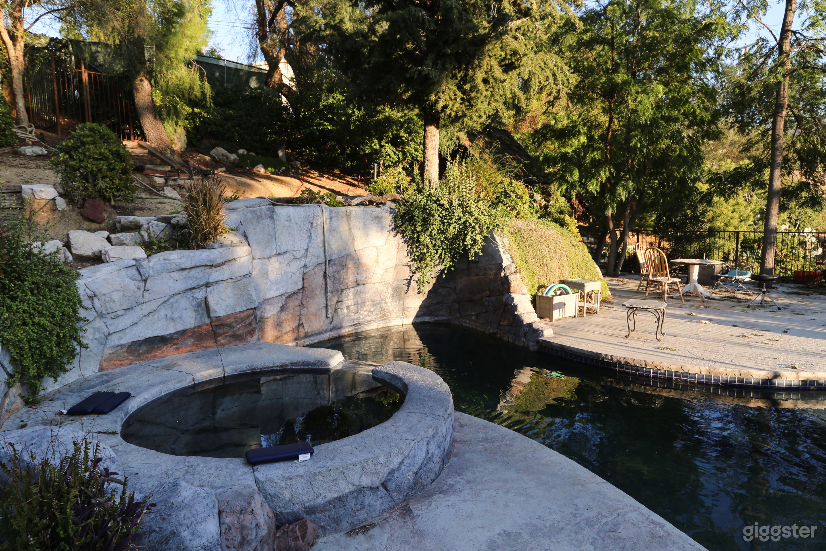 Cabin Retreat with Pool/Hot Tub &amp; Scenic Views Photo 4