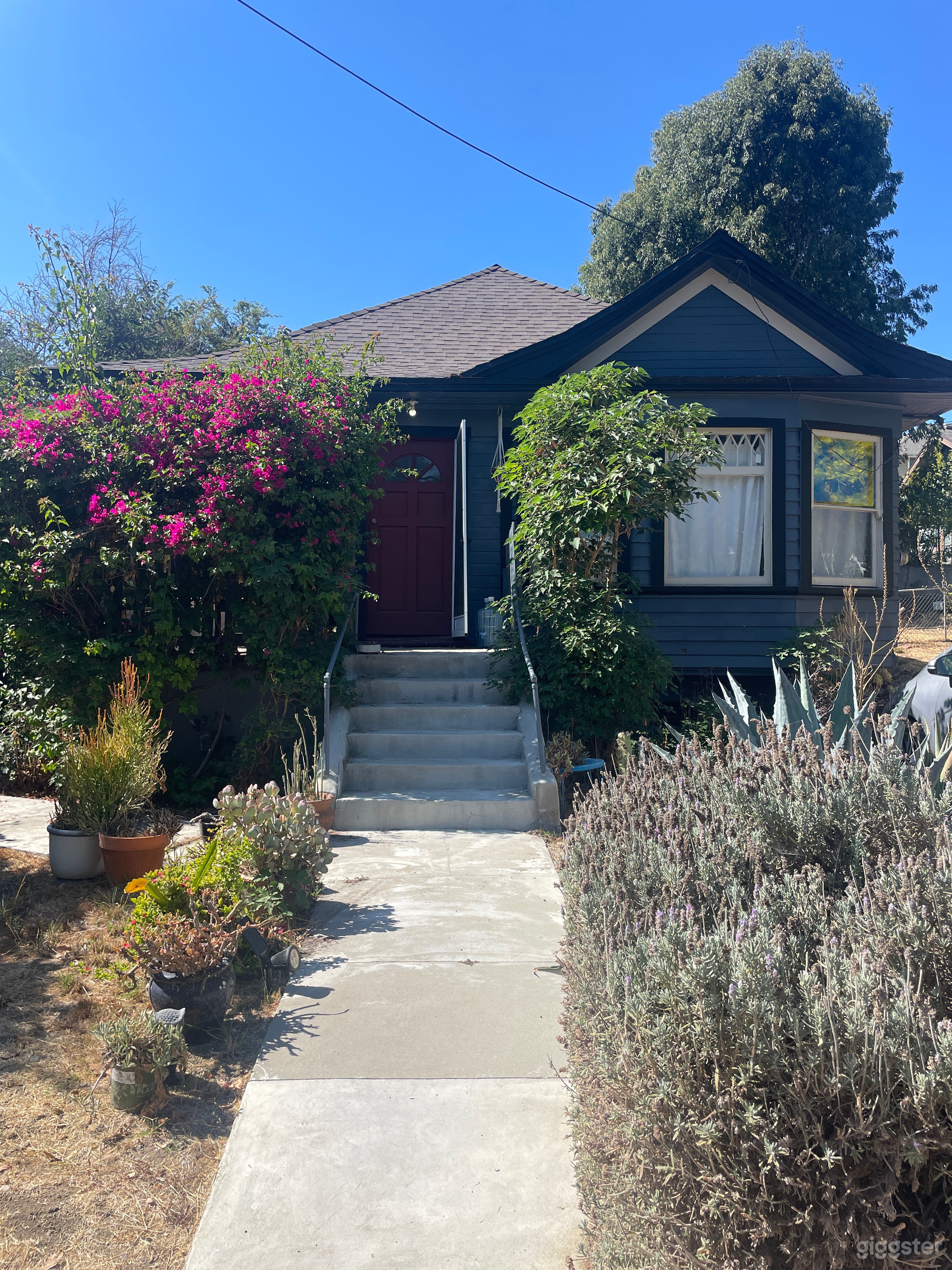 Craftsman bungalow  in the heart of Angelino Heights in Echo Park Photo 1