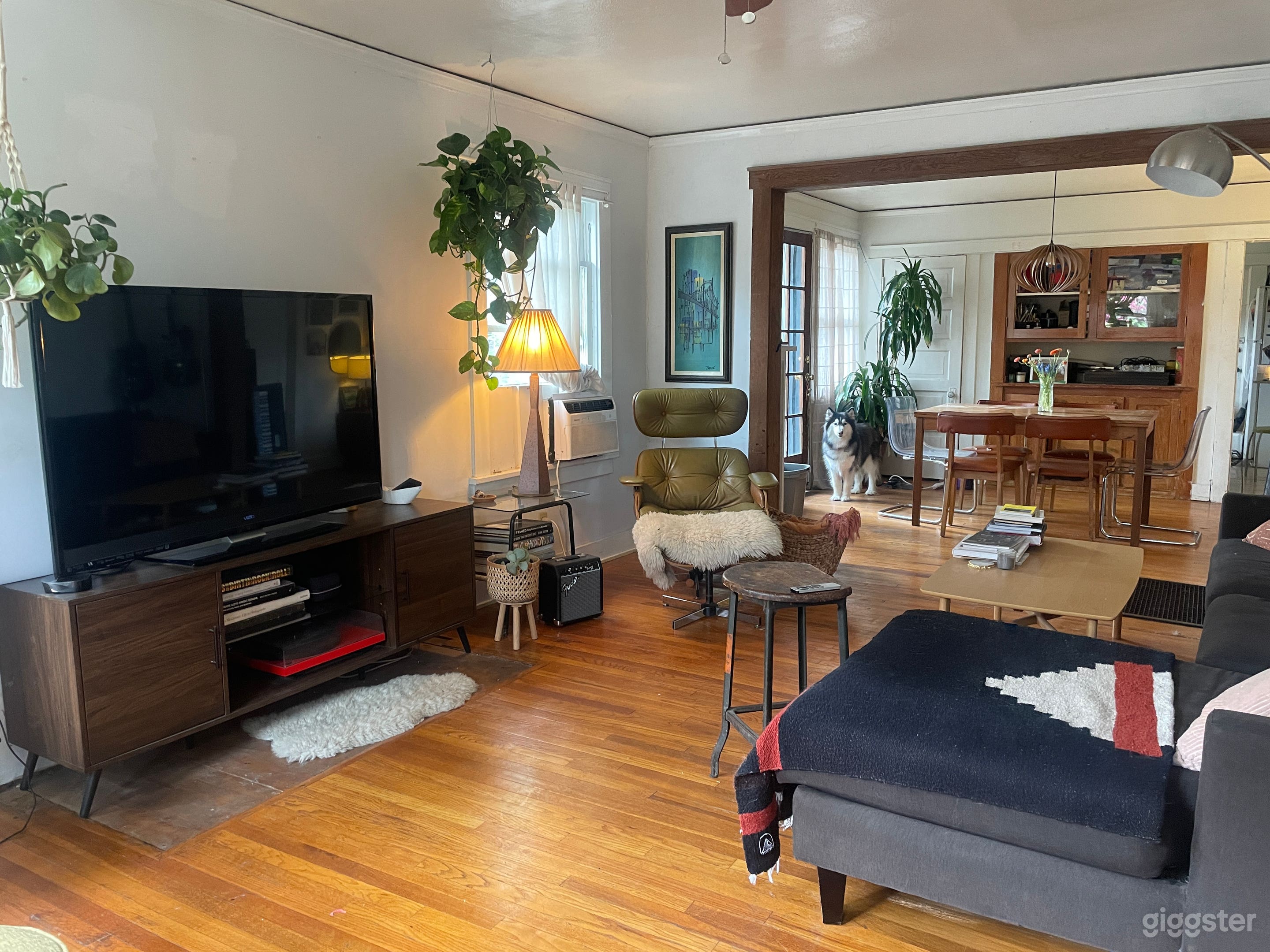 Craftsman bungalow  in the heart of Angelino Heights in Echo Park Photo 3