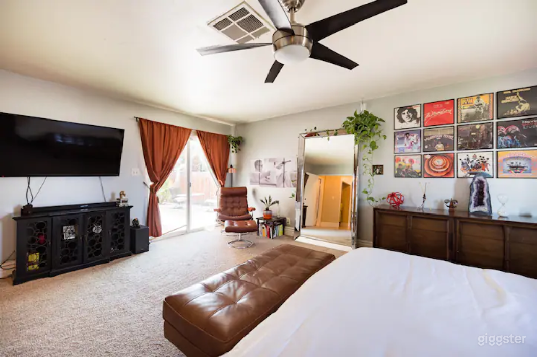 Ultra Unique Vegas Style Home w/ Tons of Character Photo 2