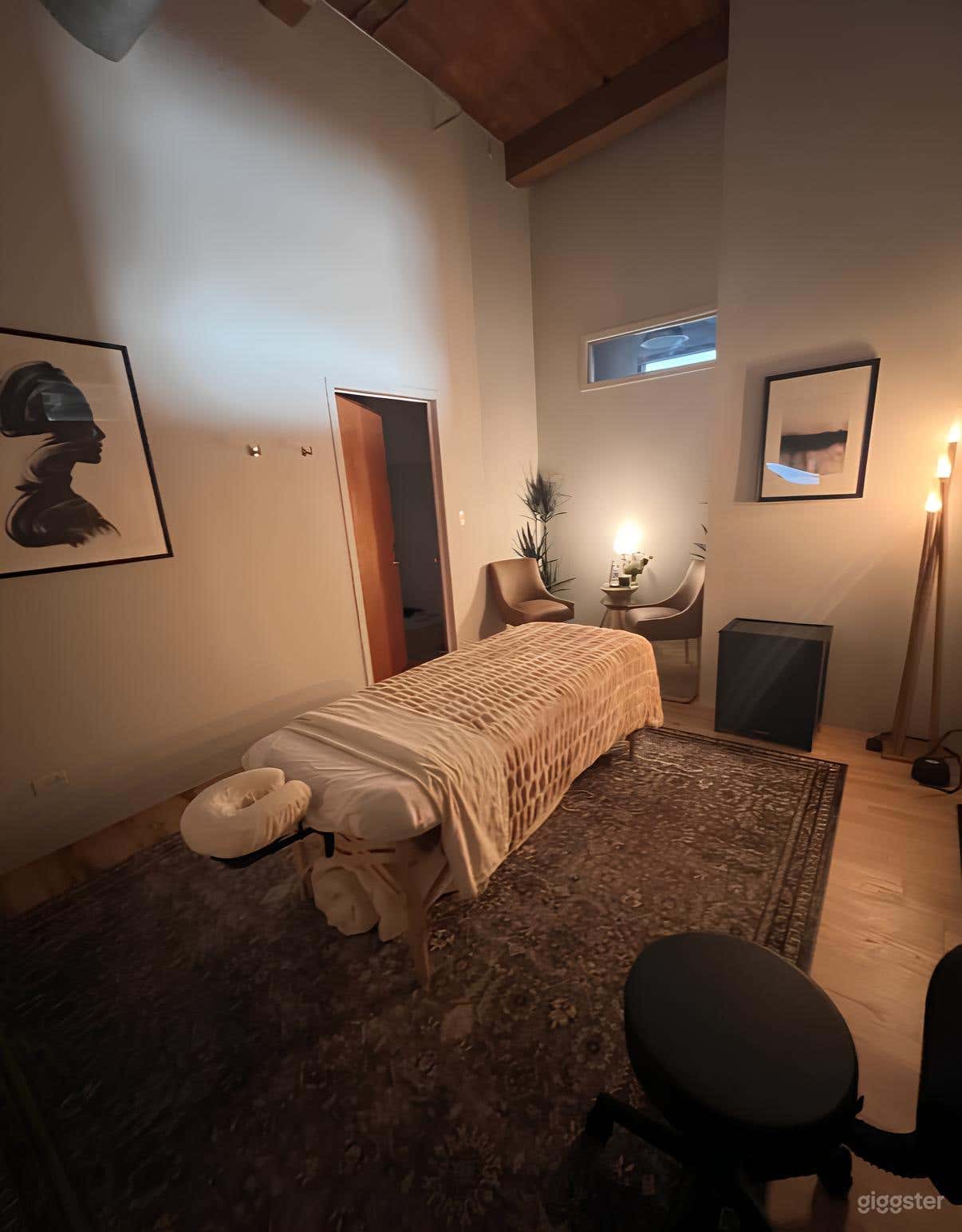 Sanctuary Room Photo 1