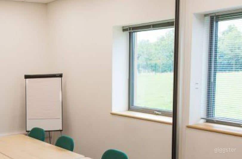 Carey Room for Intimate Meetings Photo 4