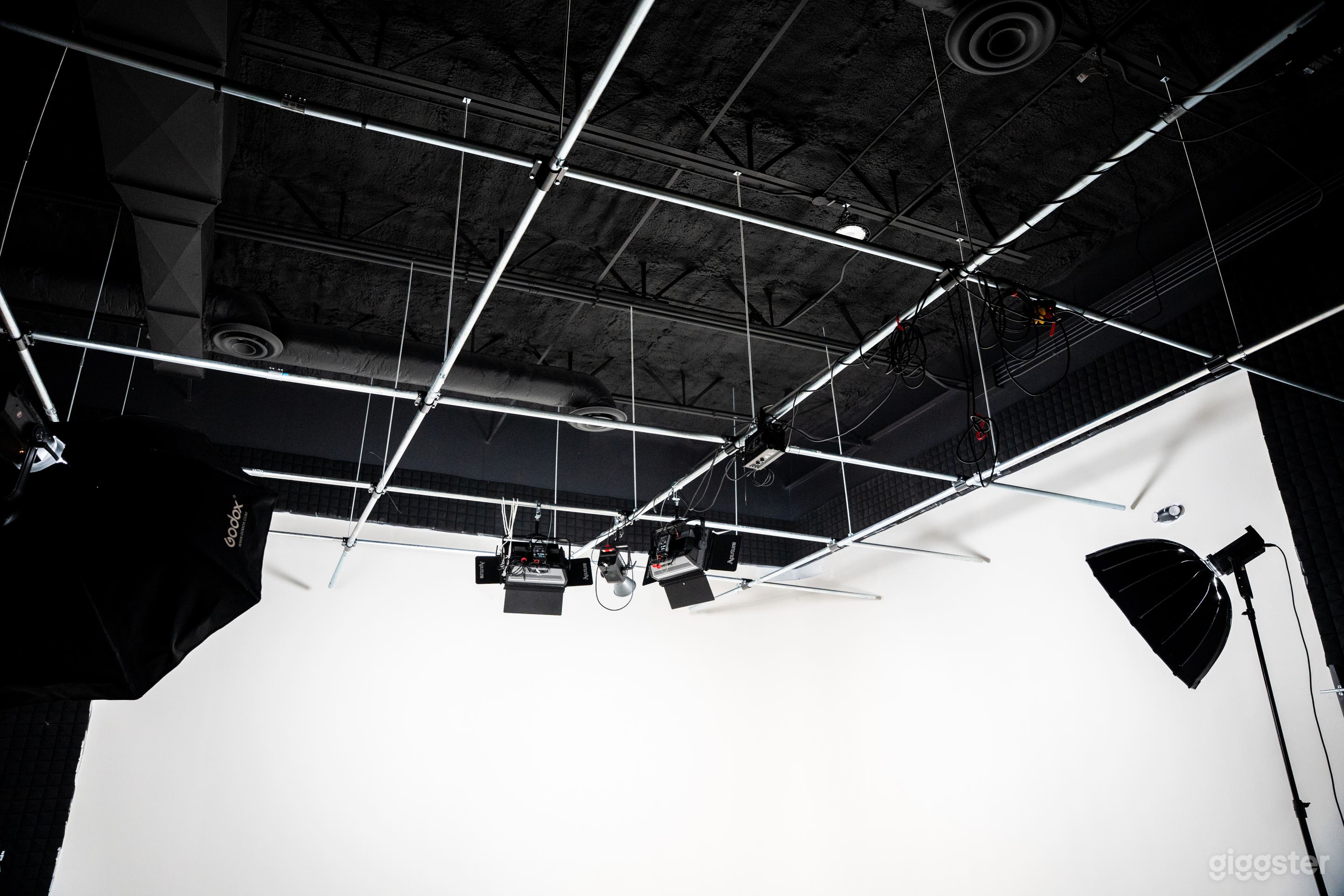 Two-Wall Cyclorama Studio for Photo & Video | DFW Photo 2