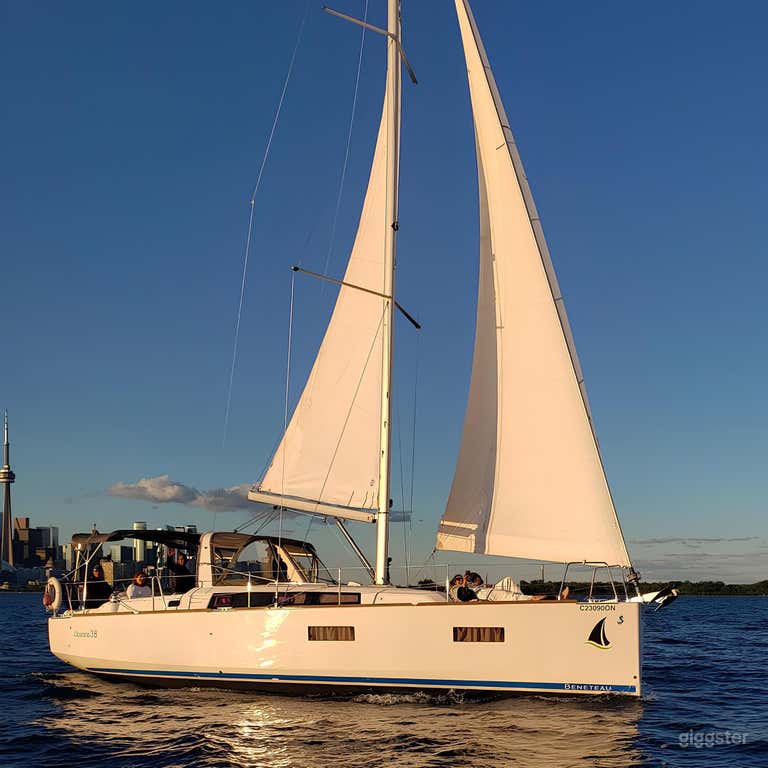  UnPlugged Sailing Yacht 