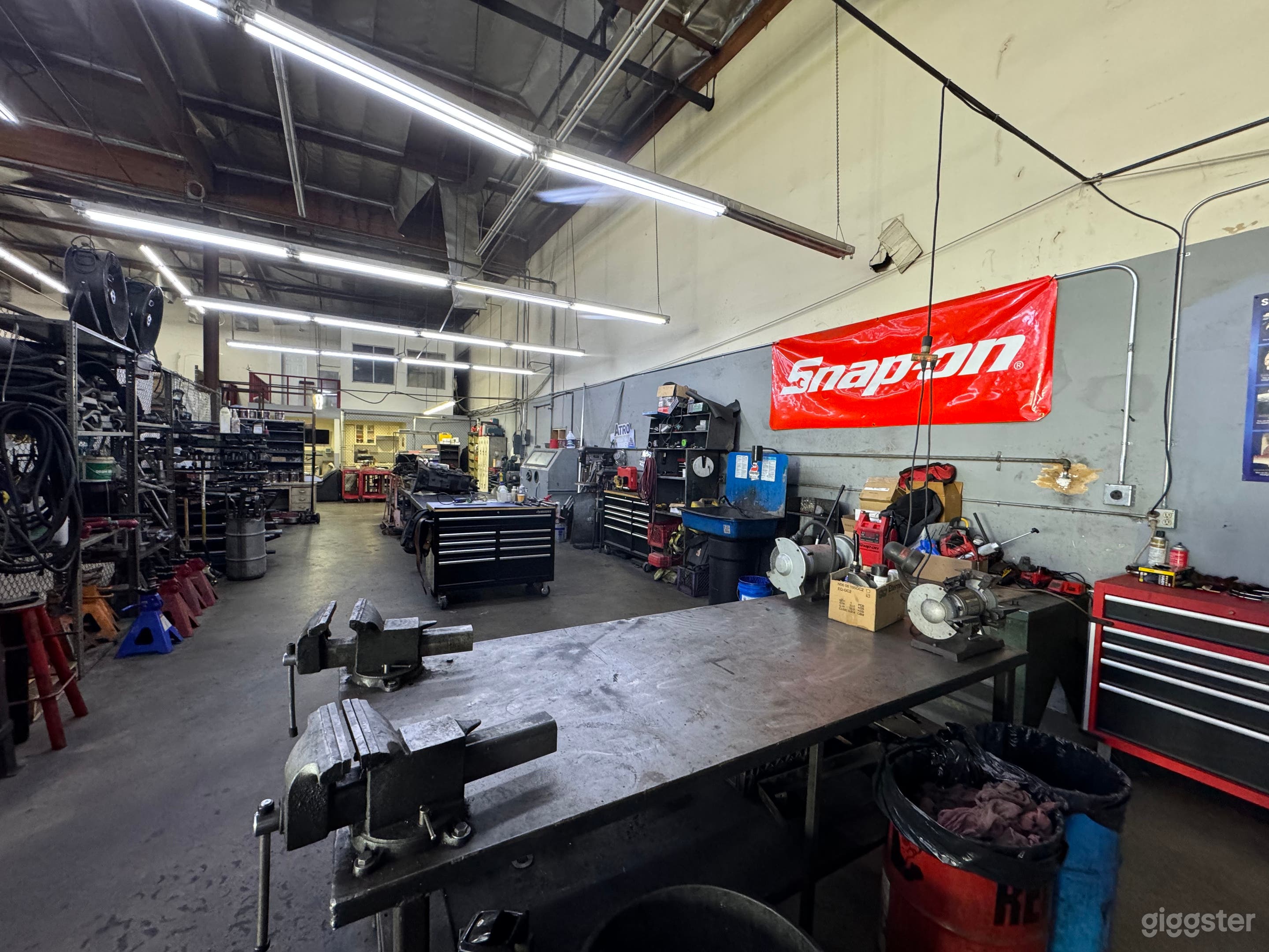 One of a kind warehouse and truck stop and office Photo 3