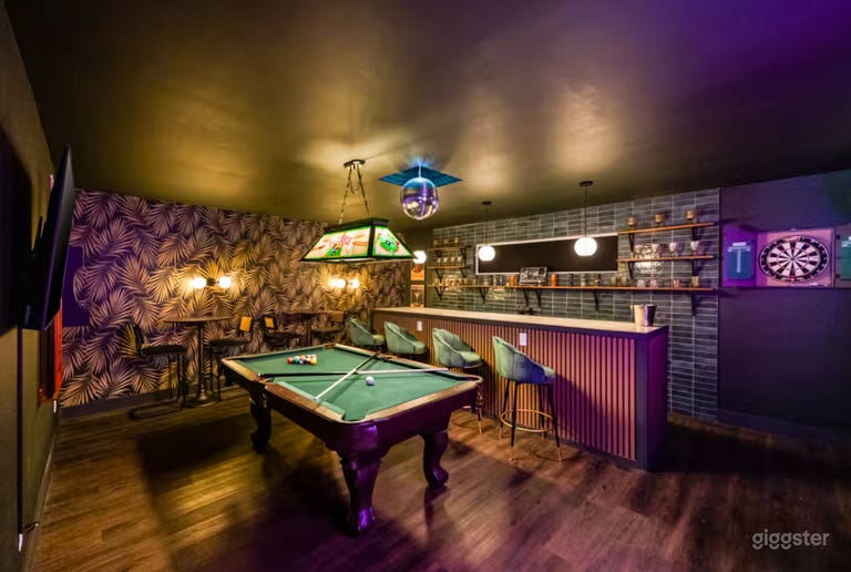  Open-Concept Contemporary House 