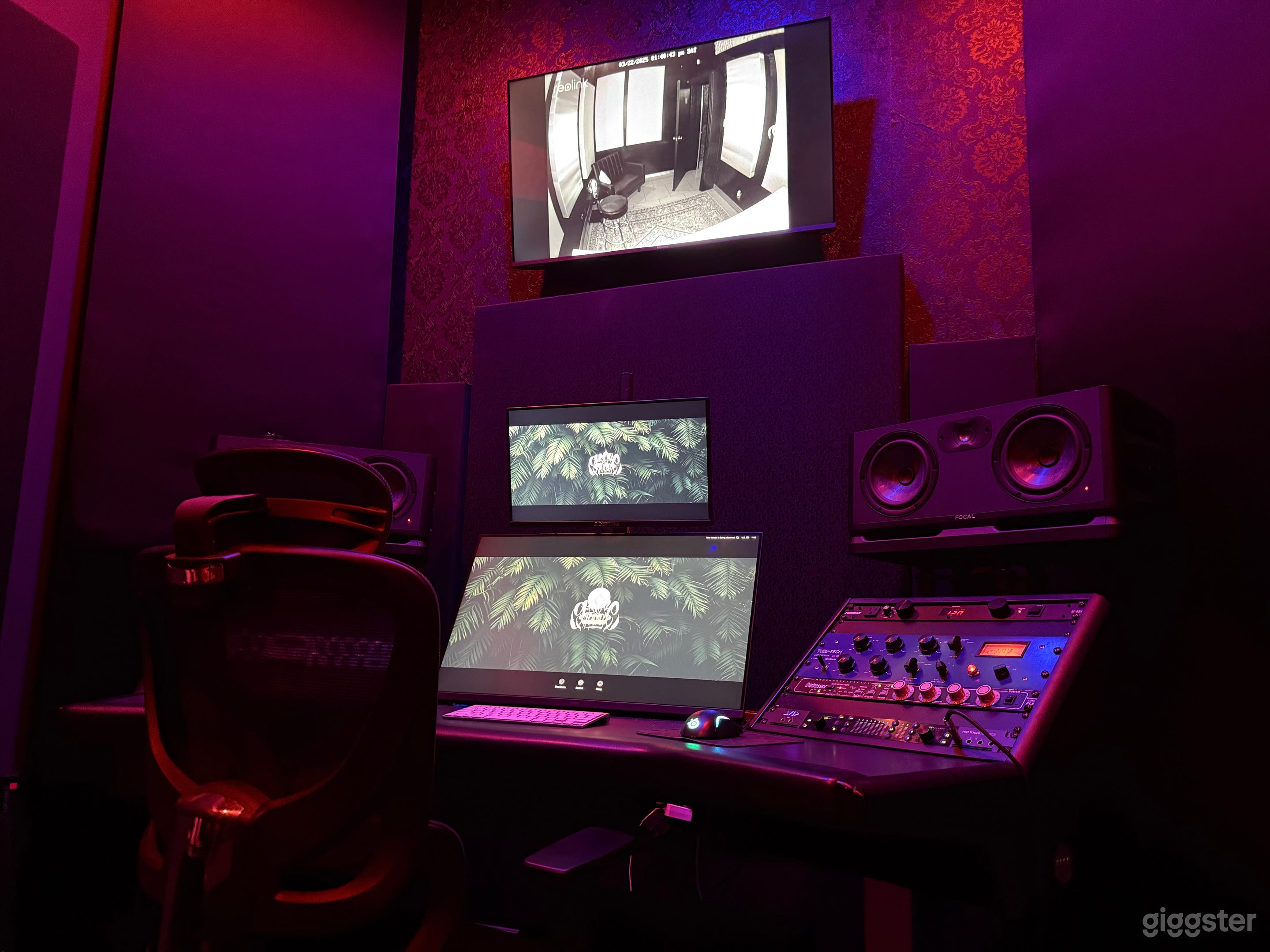 High-end Recording Studio - Studio A Photo 2