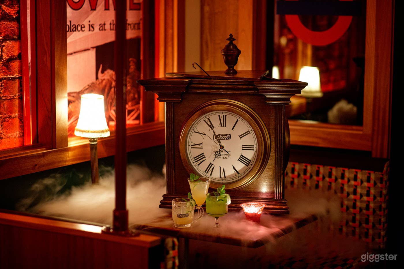 Cahoots Underground Photo 4