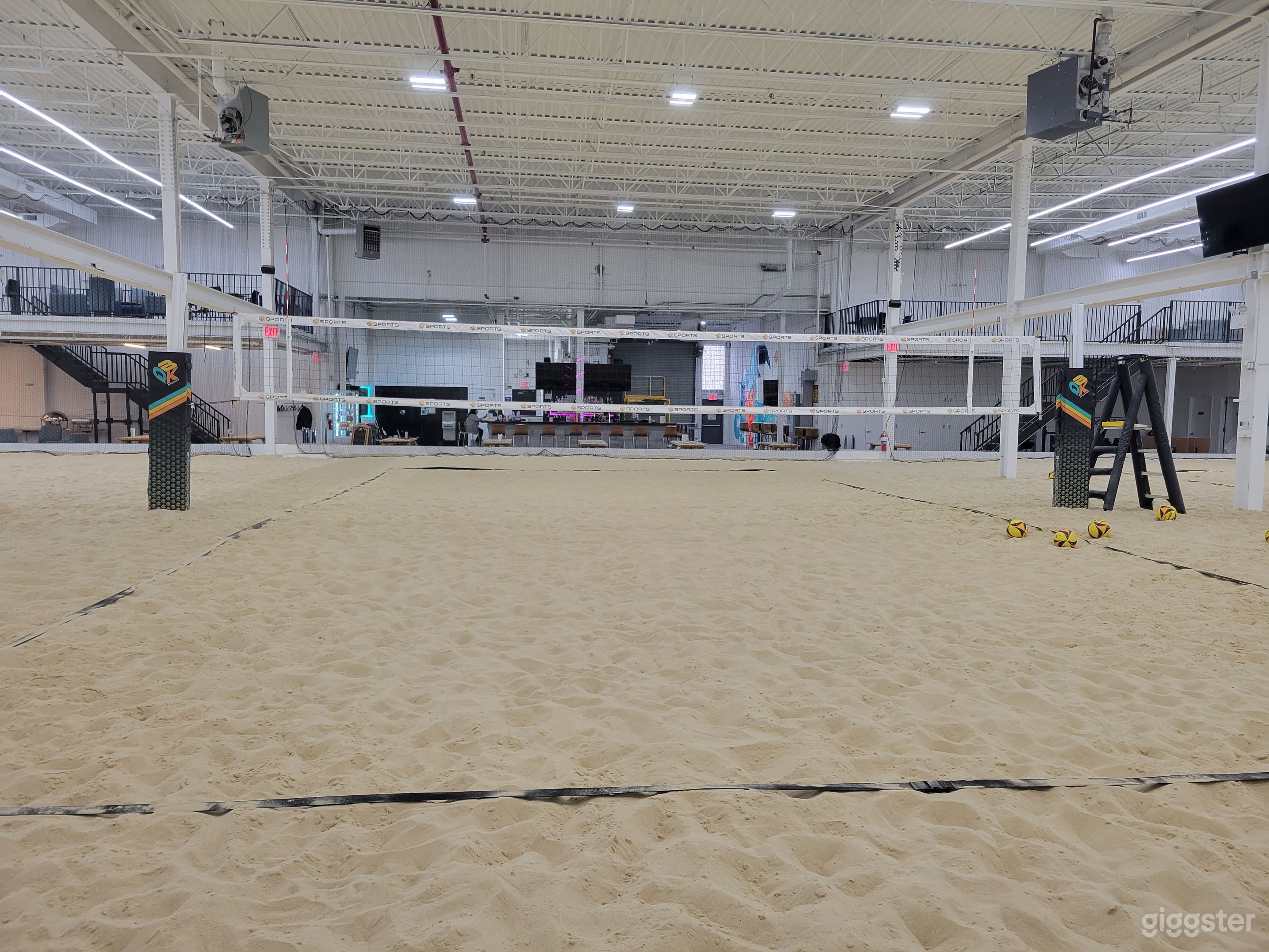 Giant warehouse with 3 sand volleyball courts Photo 1