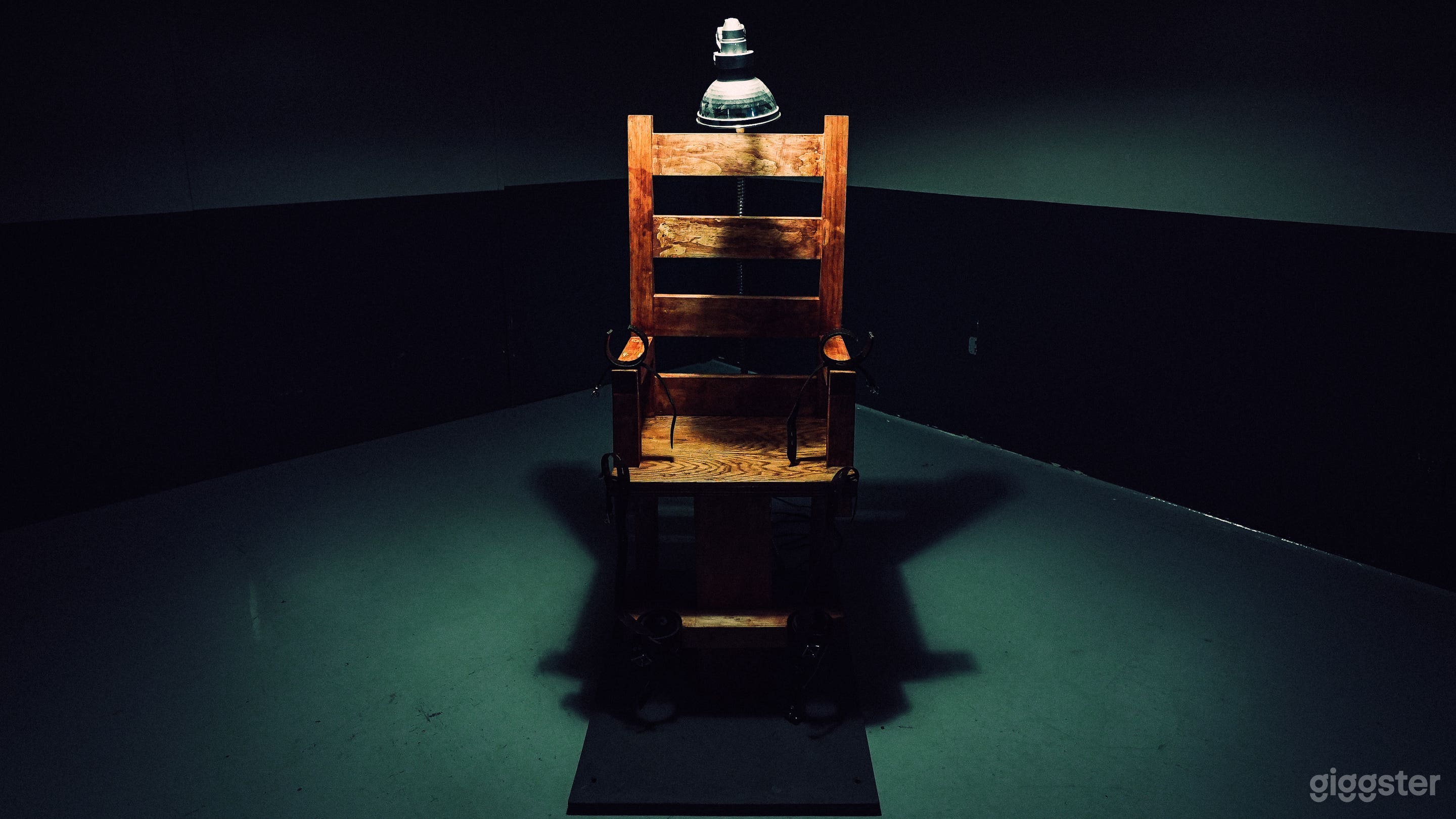 Studio Space with Electric Chair Film Set Photo 4