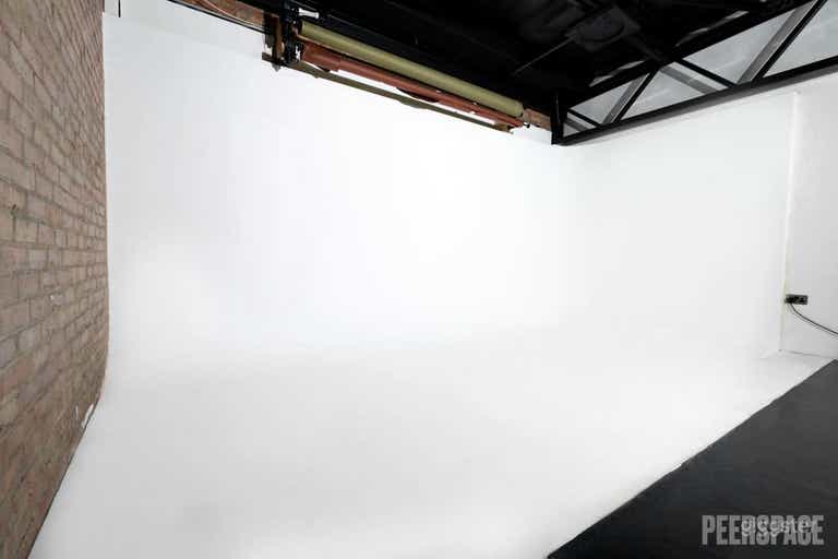  Photography, Film, Casting Studio Fully Equipped  