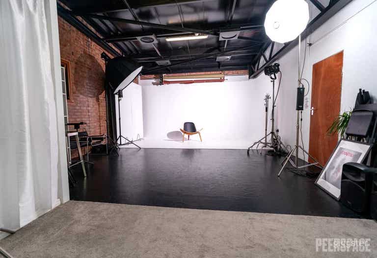 Photography, Film, Casting Studio Fully Equipped  