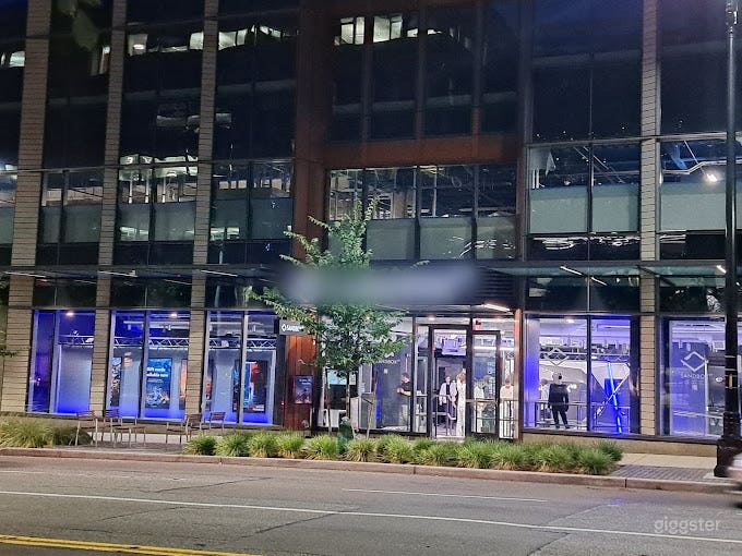 Modern &amp; Futuristic VR Space in Seattle Photo 1