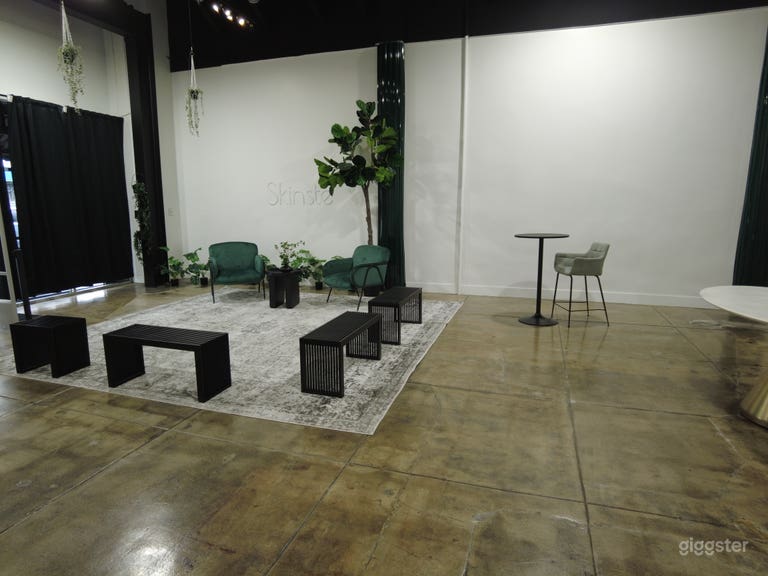  3000 sqft Beautiful and Versatile Space 