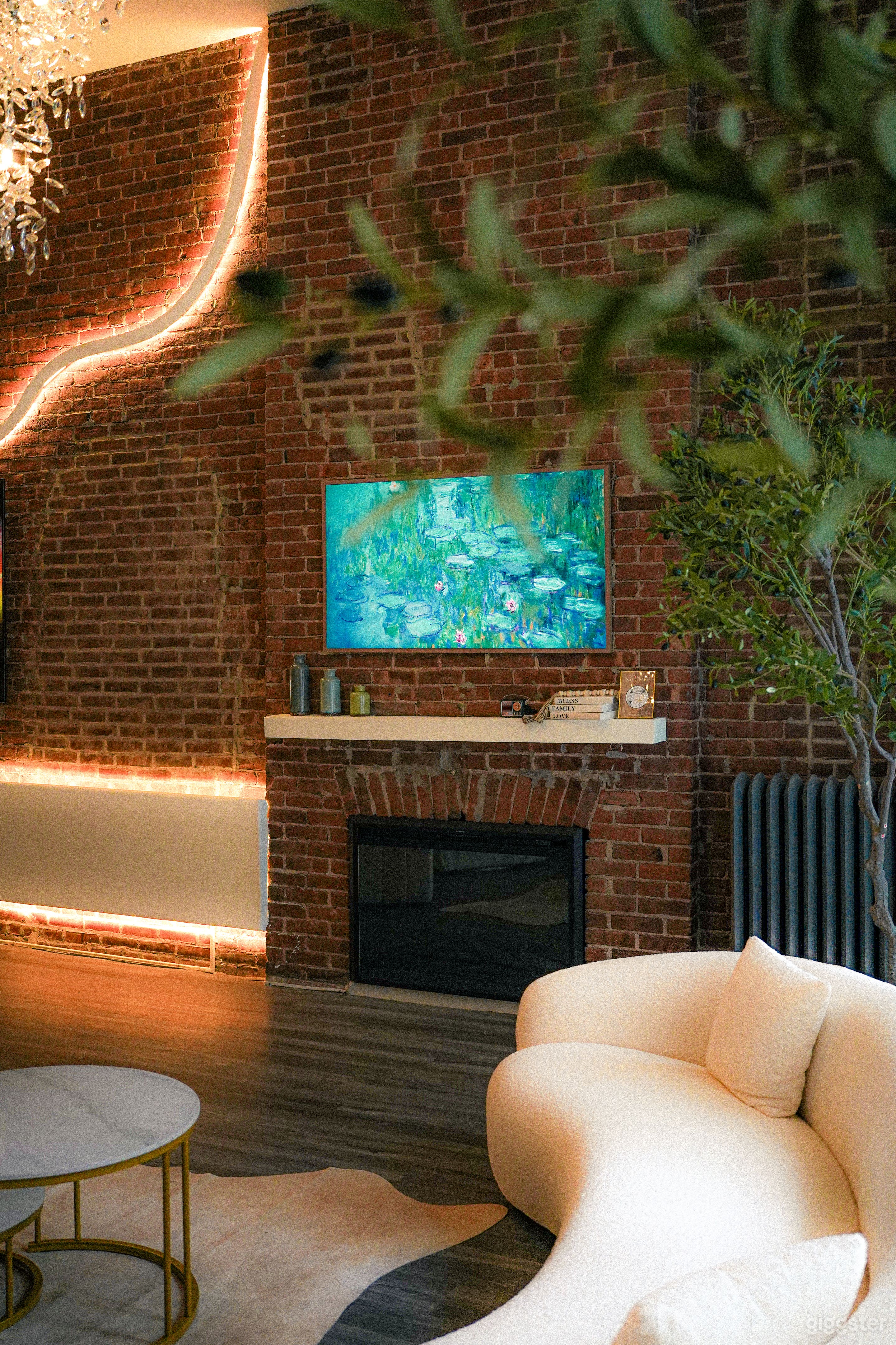 Chic &amp; Sophisticated Broadway Venue Photo 4