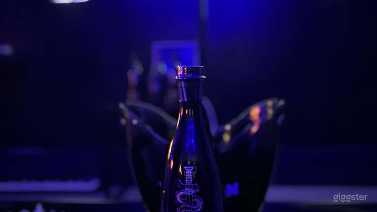  Vibrant Recording Studio 