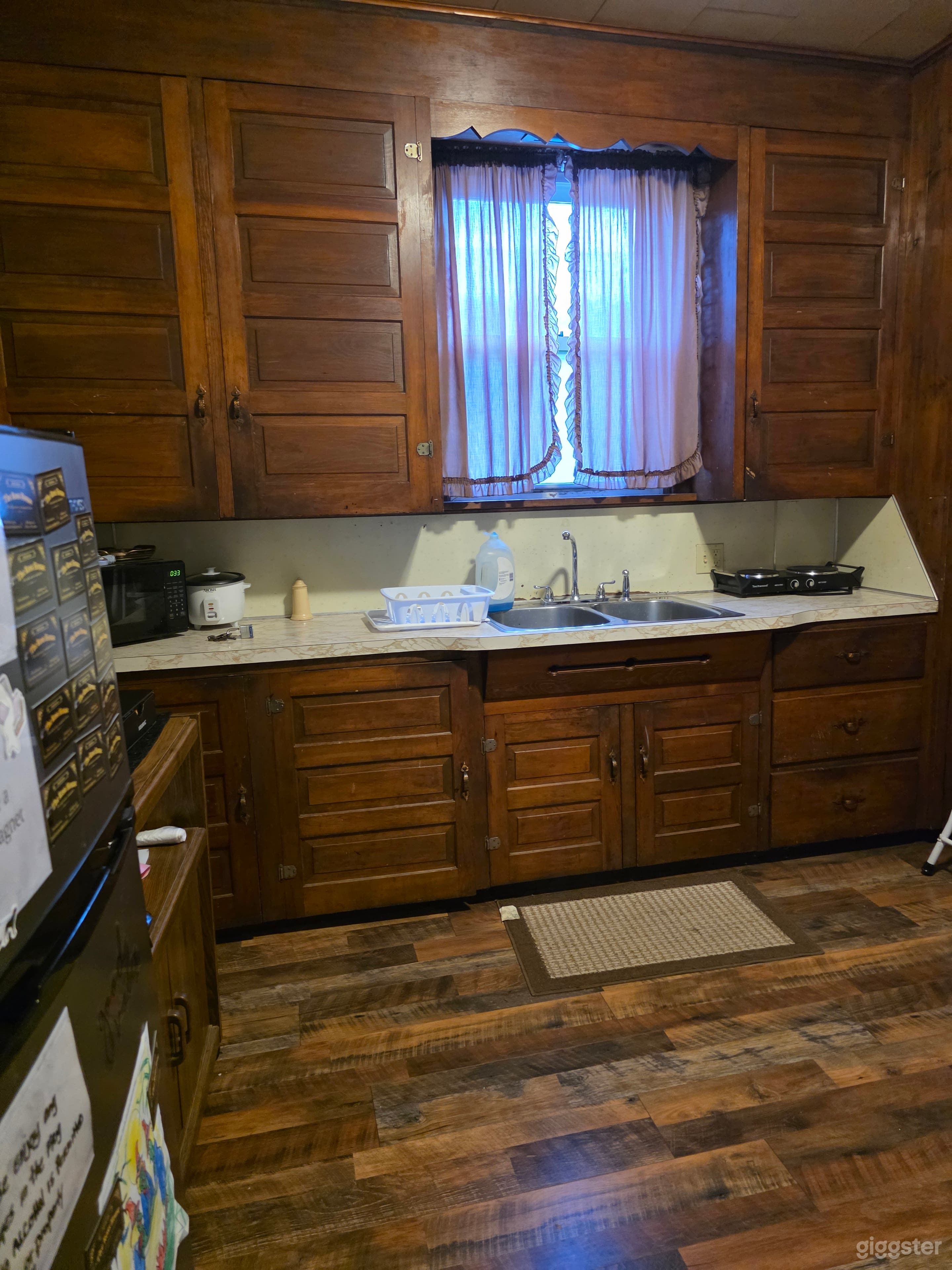 Kitchen orginal cabinets