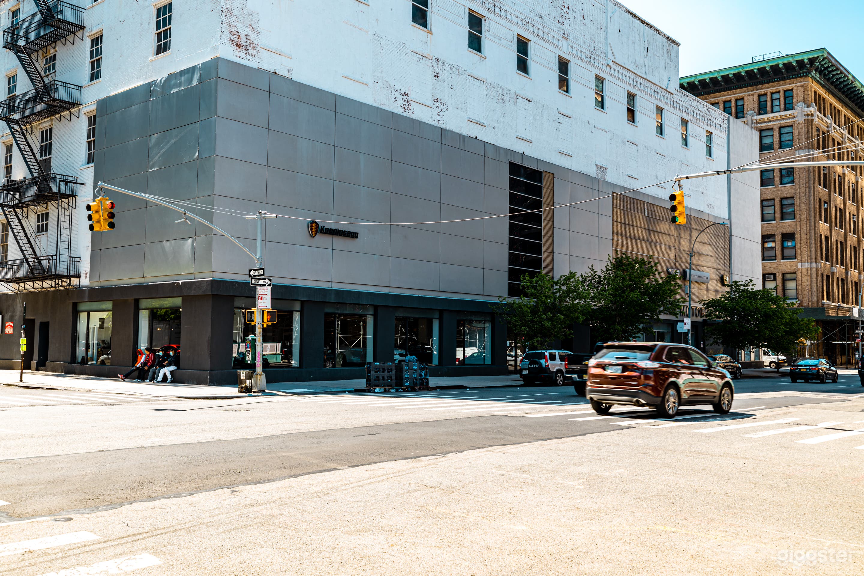 Manhattan Motorcars Chelsea Photo 3