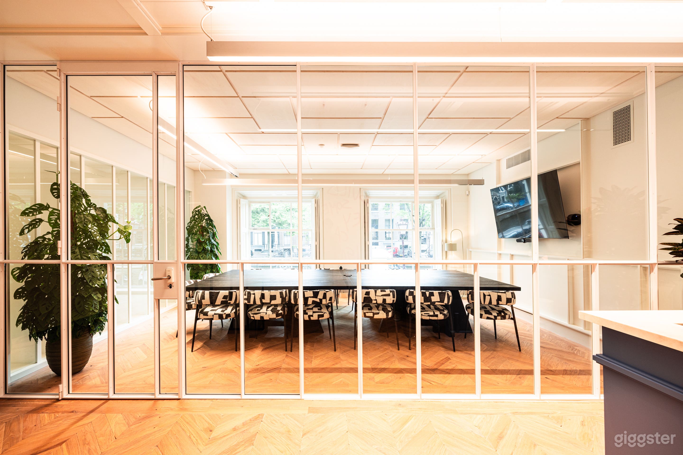 EMS Boardroom (14-person) Photo 1