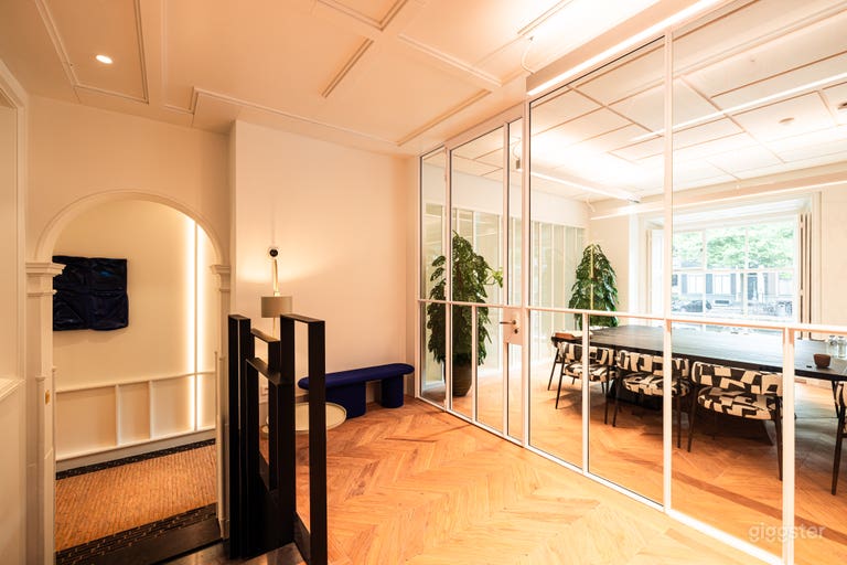  EMS Boardroom (14 personen) 