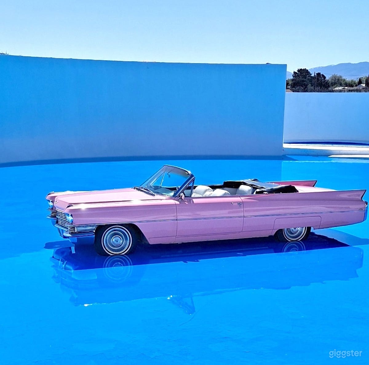 76,014 Classic Pink Convertible Cadillac  Photo 3