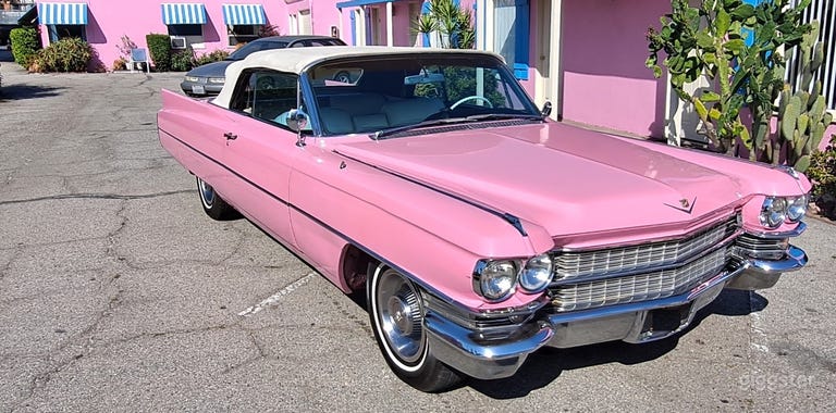  76.014 Klassischer Pinker Cabrio Cadillac 