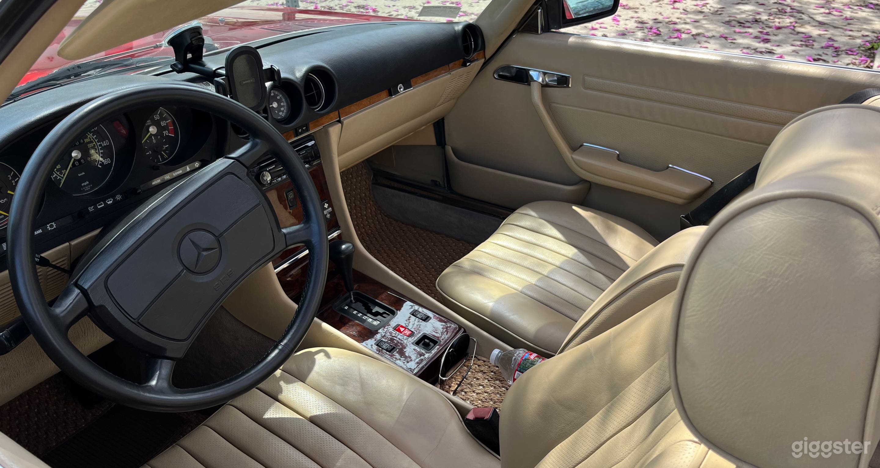 1986 Mercedes-Benz 560SL Convertible Photo 4