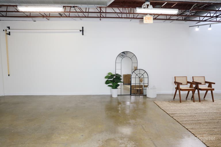  Downtown Fully Equipped Creative Studio 