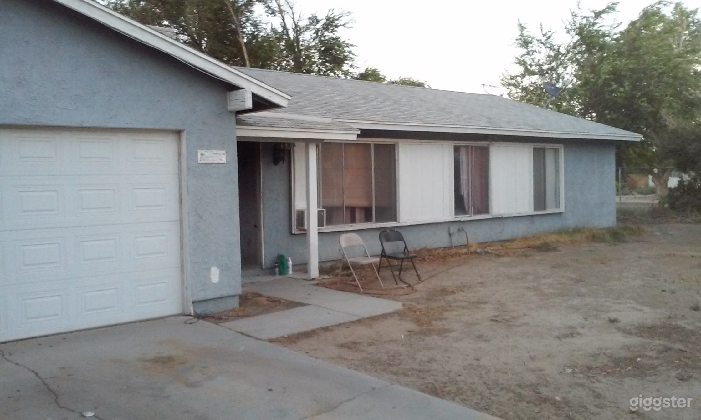 Jungle Forest Desert House - Horror Props Junkyard Photo 1