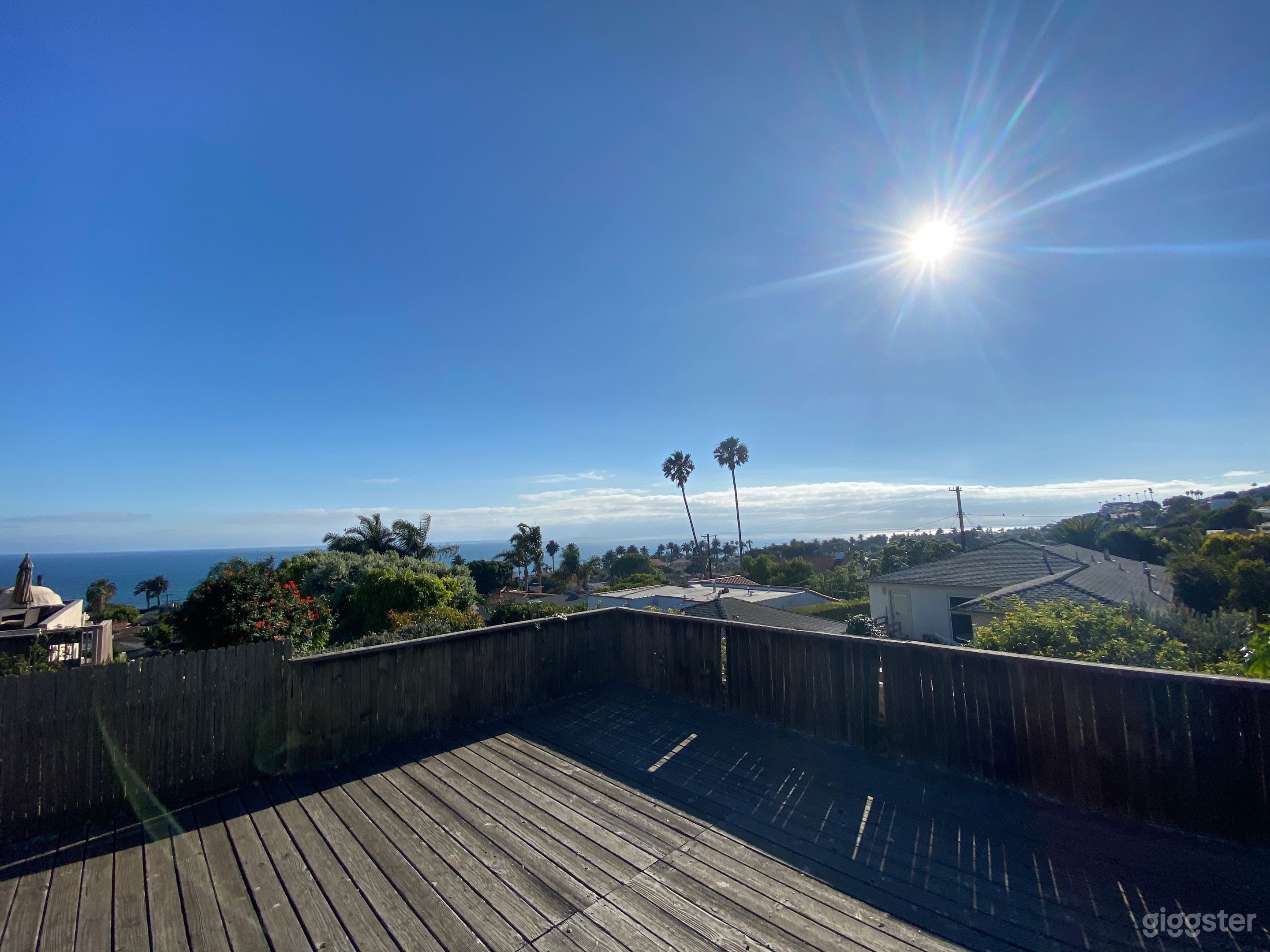 Amazing Ocean view on 2 outdoor decks Photo 1