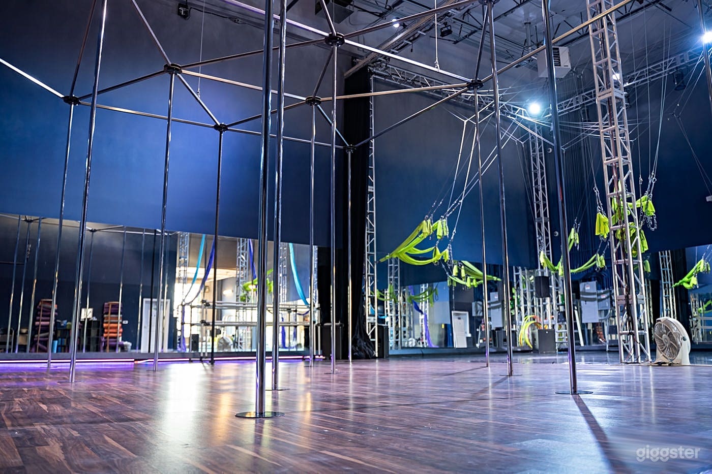 Pole Fitness Studio Photo 1