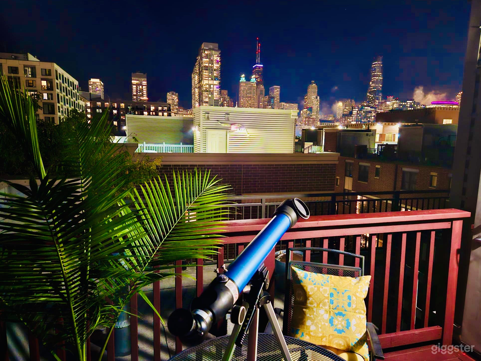 Luxury Gold Coast Villa with City Views Photo 2