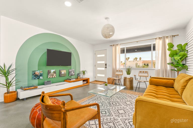  Welcome to The Vinyl! 