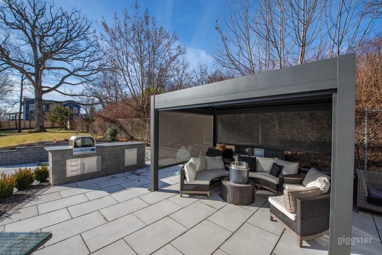  Elegant Backyard Estate 