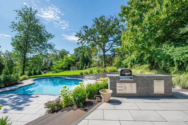  Elegant Backyard Estate 