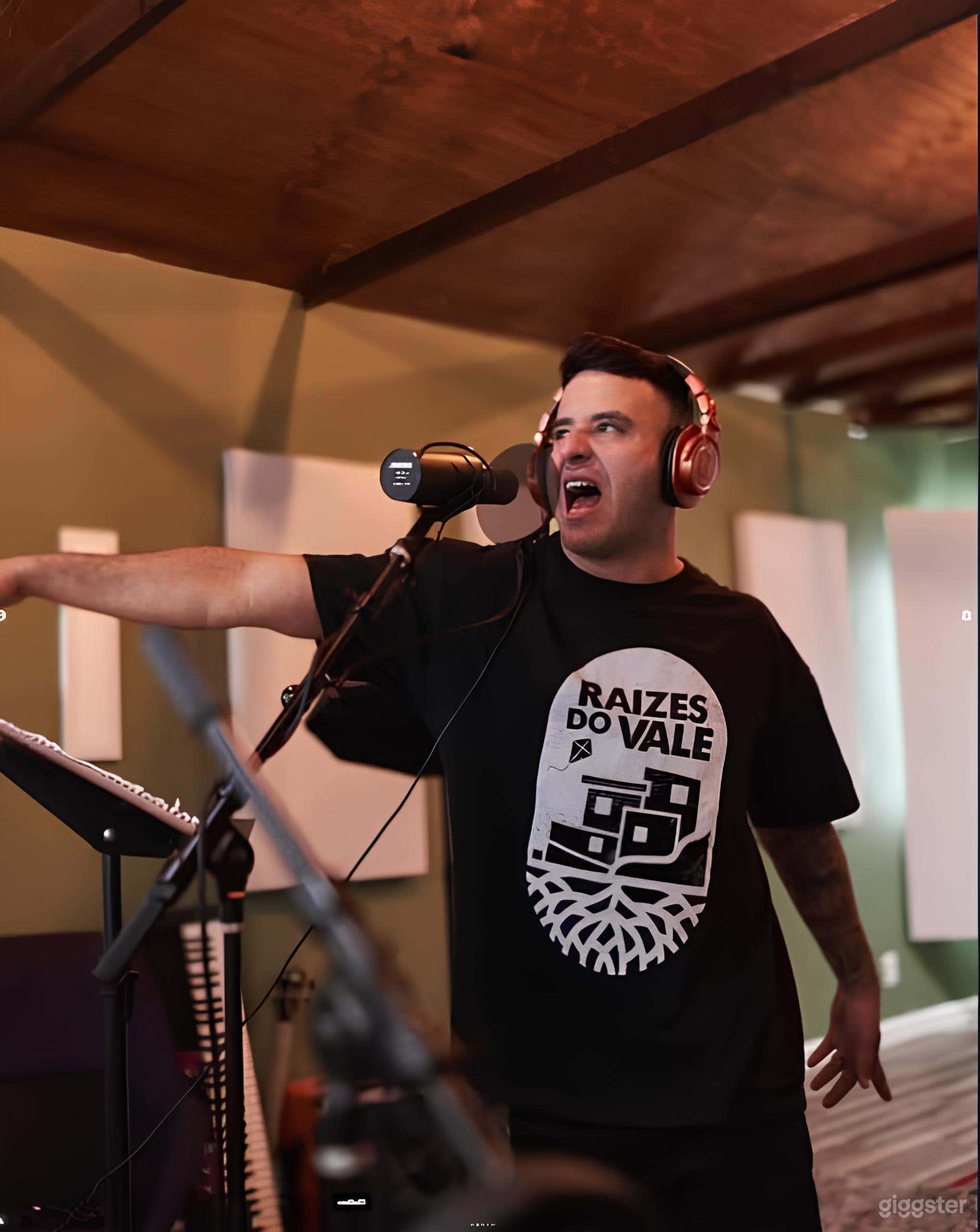 Classic Music Recording Studio Photo 3