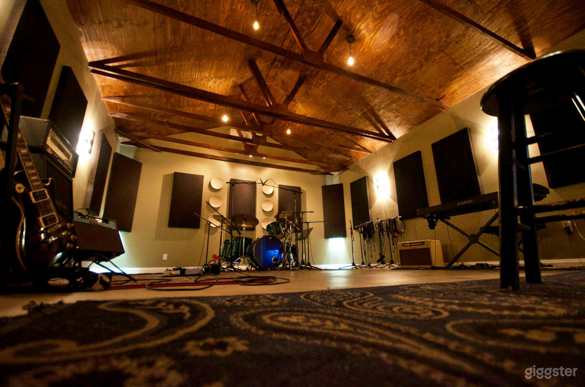 Classic Music Recording Studio Photo 4