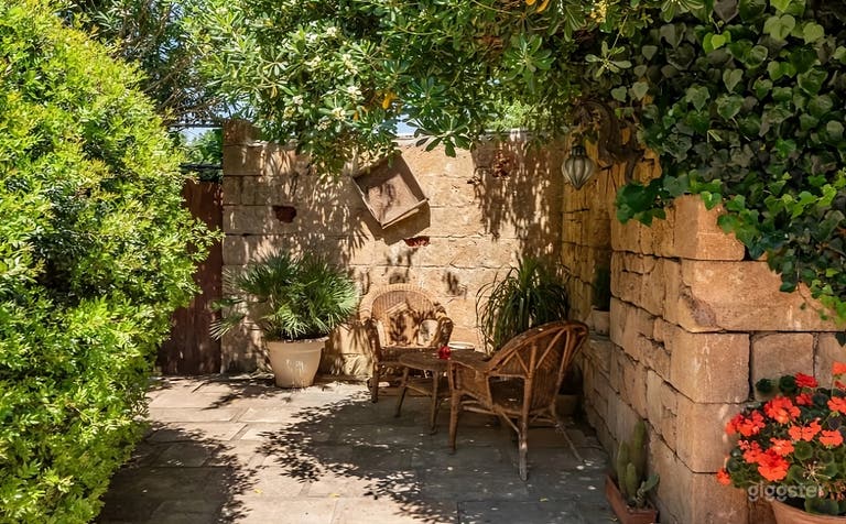  Oasi Autentica Italiana nel Cortile 