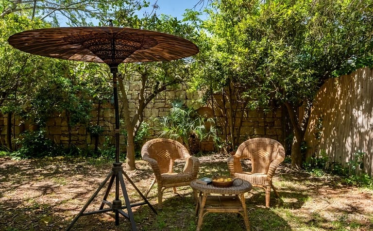  Oasi Autentica Italiana nel Cortile 