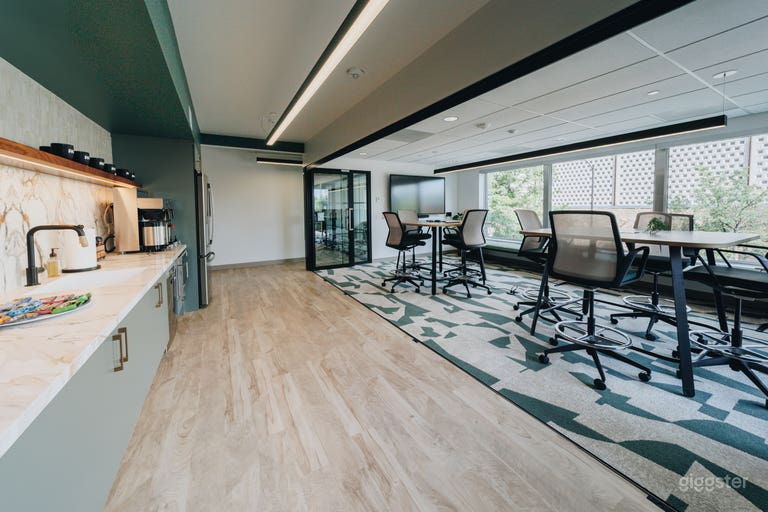  Grant Brothers Conference Room 