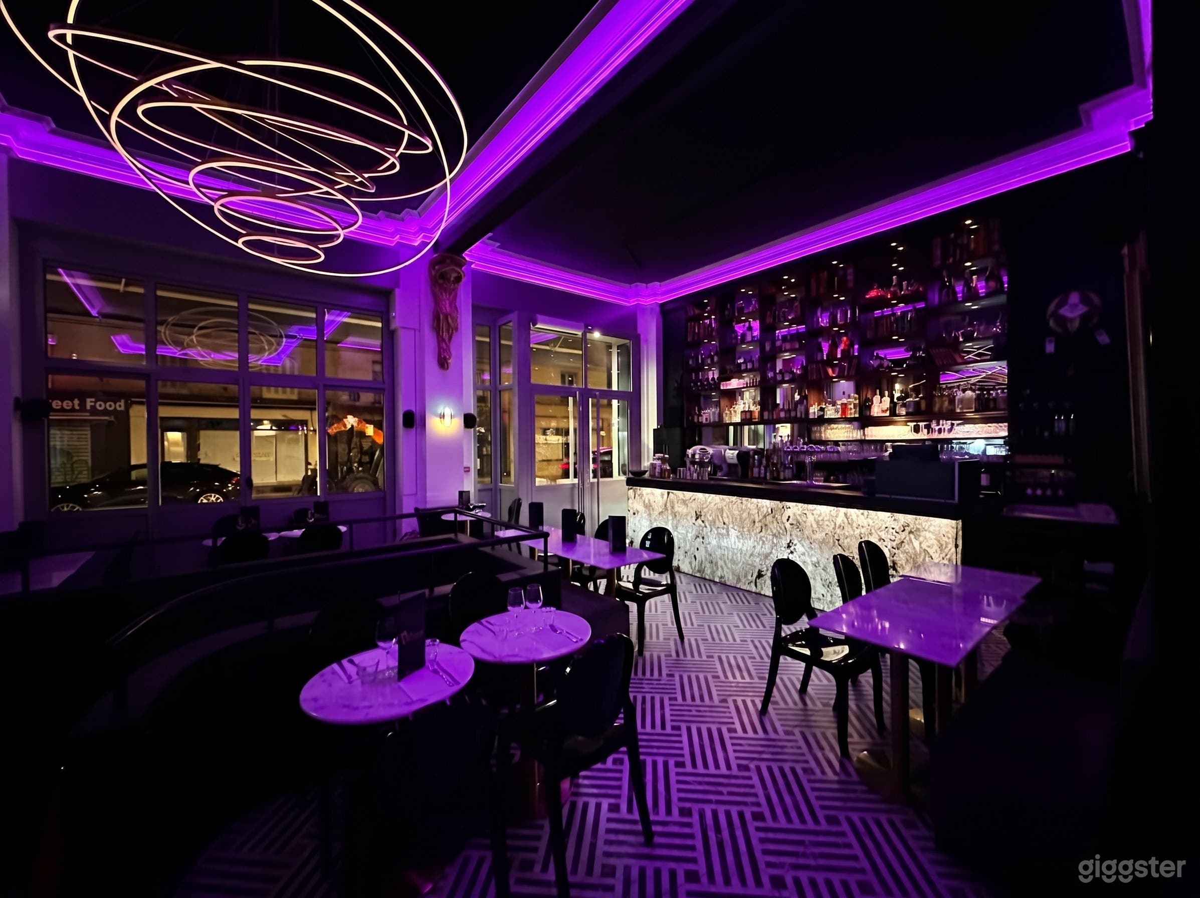 Photo de Restaurant & Nightclub à Paris 4