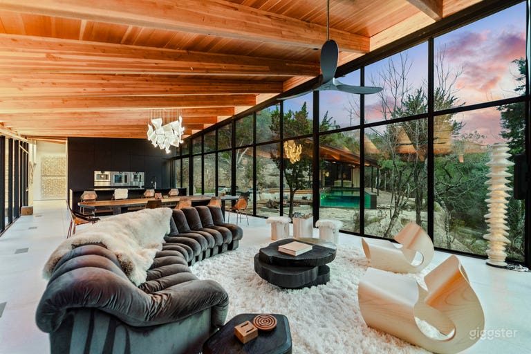 Architectural Masterpiece Set Inside Texas Nature 