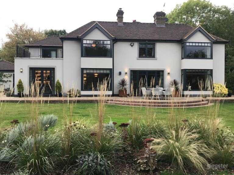  Rear of house with established garden 