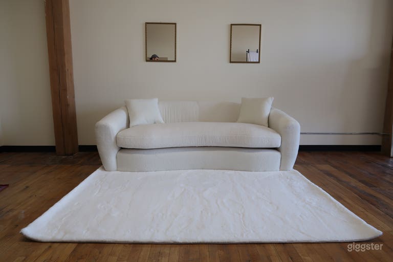  Multi-use Content Creation Studio w/Natural Light 